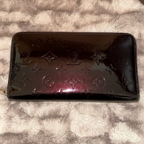 Louis Vuitton Handbags - Louis Vuitton Amarante Vernis Zippy Long Wallet